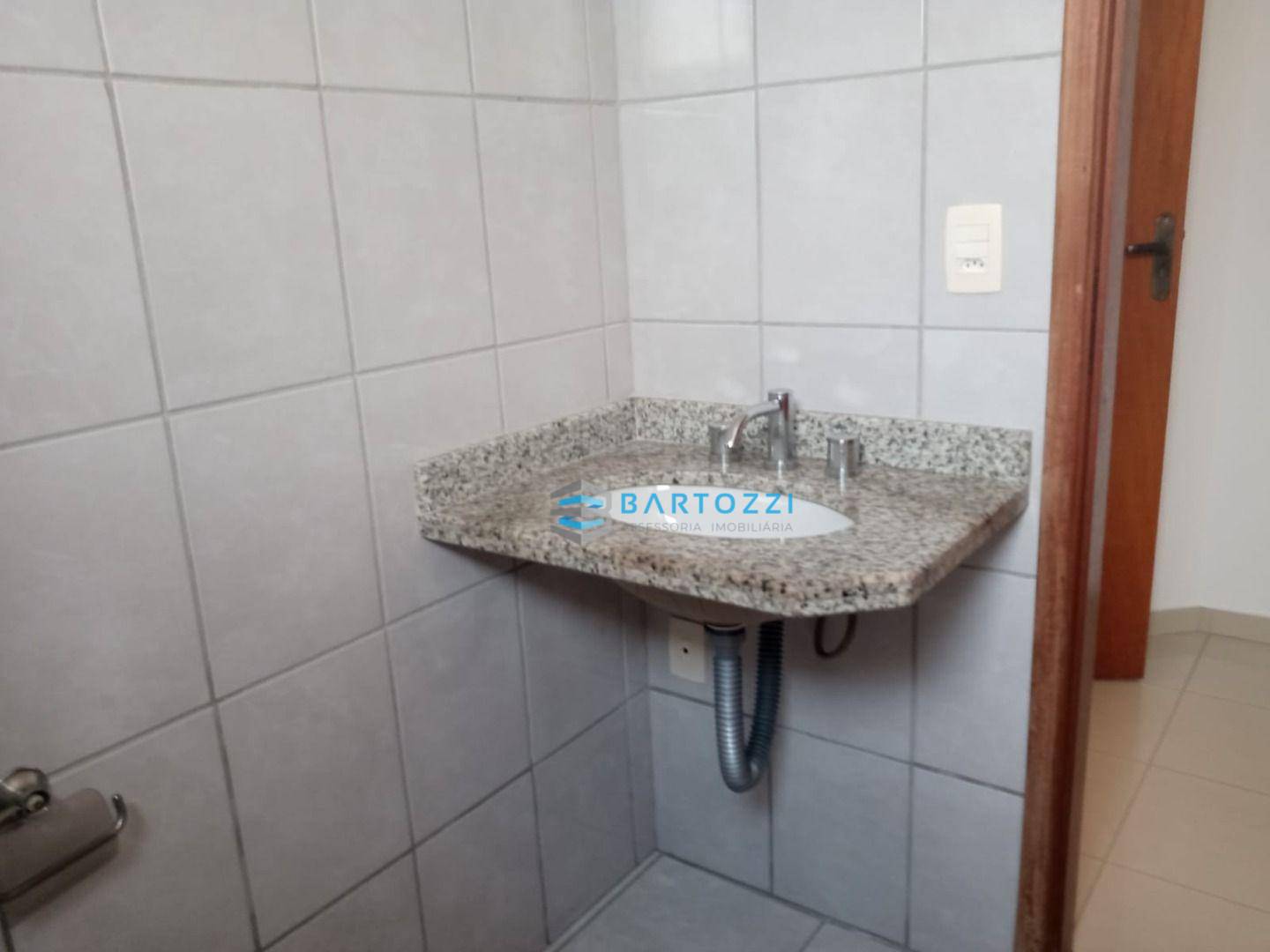 Apartamento à venda com 2 quartos, 70m² - Foto 22