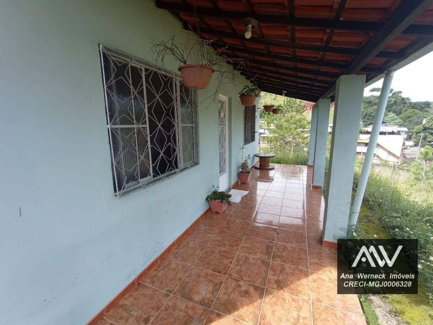 Casa à venda com 3 quartos, 100m² - Foto 4