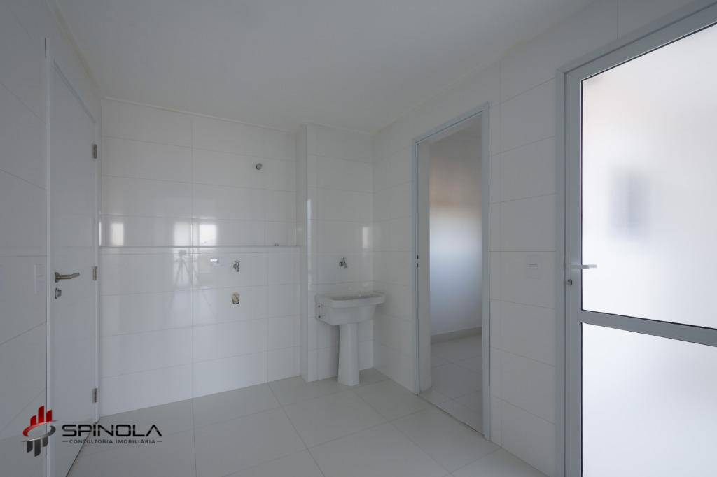 Apartamento à venda com 3 quartos, 162m² - Foto 2