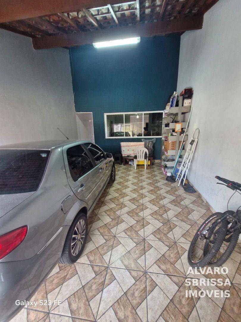 Casa à venda com 3 quartos, 114m² - Foto 13