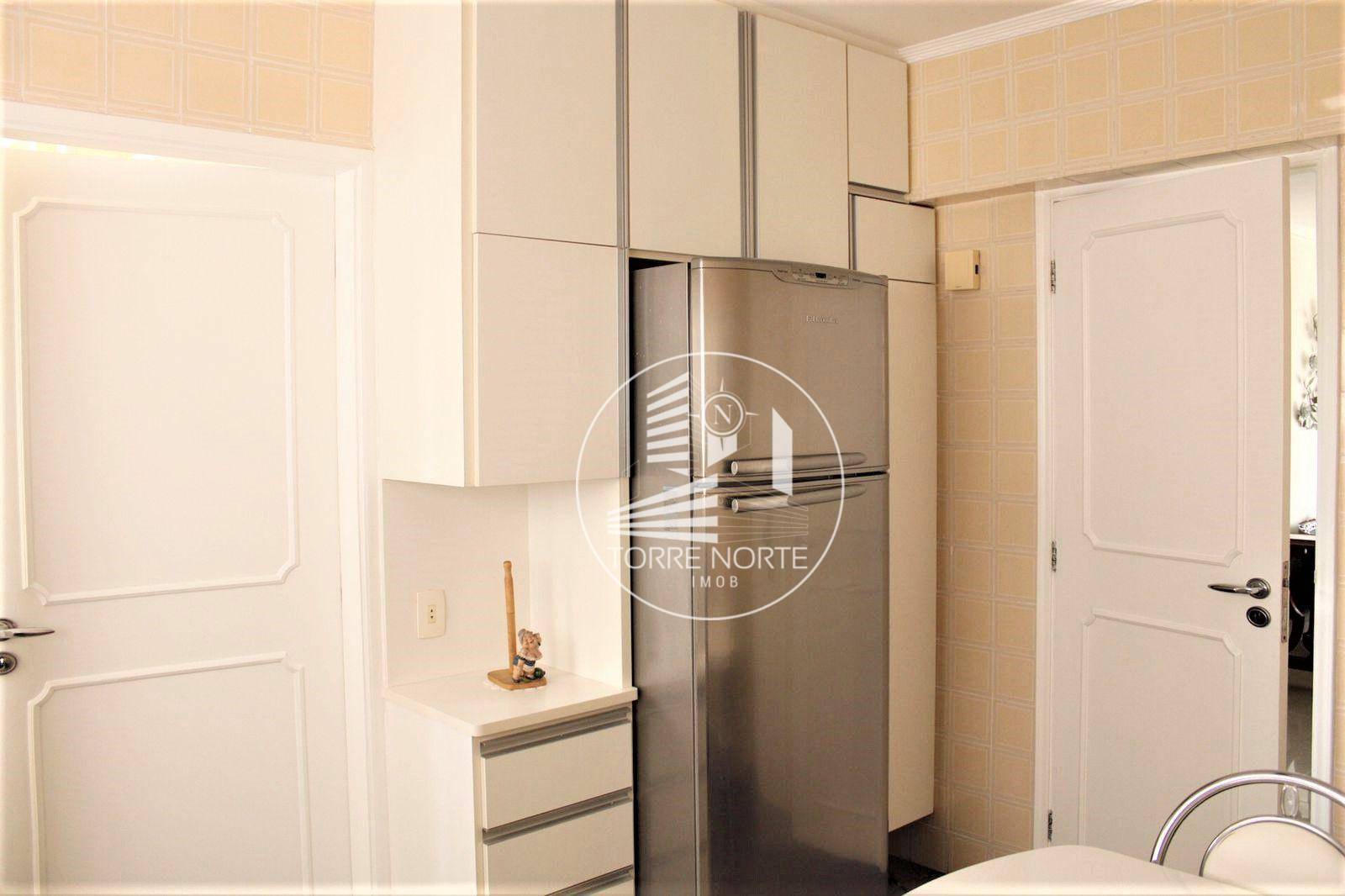 Apartamento para alugar com 2 quartos, 112m² - Foto 17