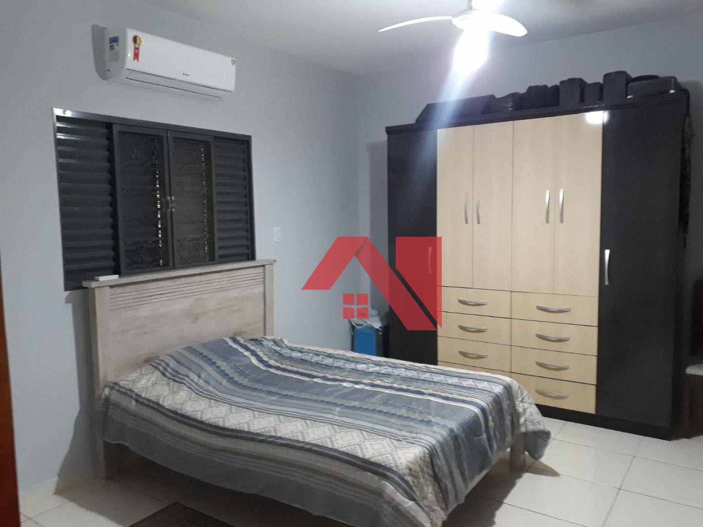 Casa à venda com 3 quartos, 198m² - Foto 10