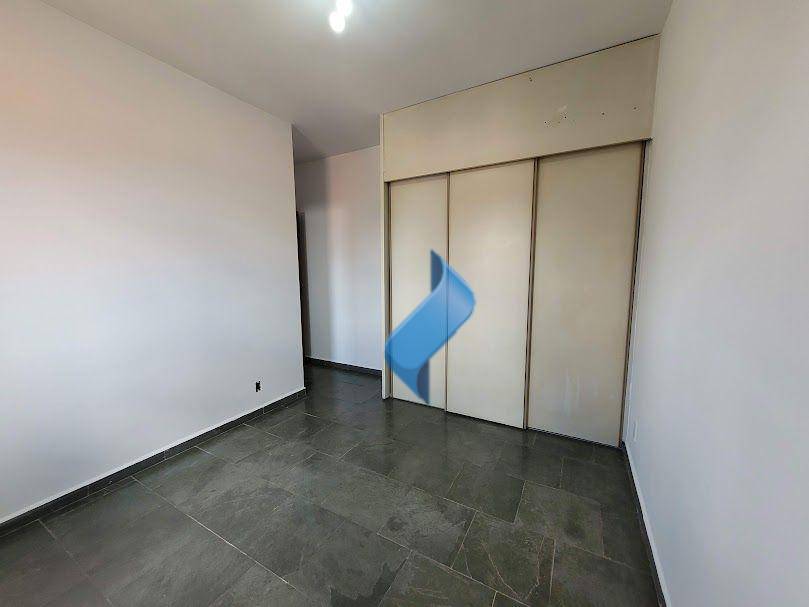 Apartamento para alugar com 3 quartos, 88m² - Foto 10