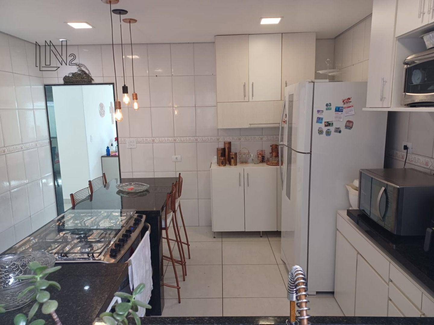 Sobrado à venda com 2 quartos, 183m² - Foto 10