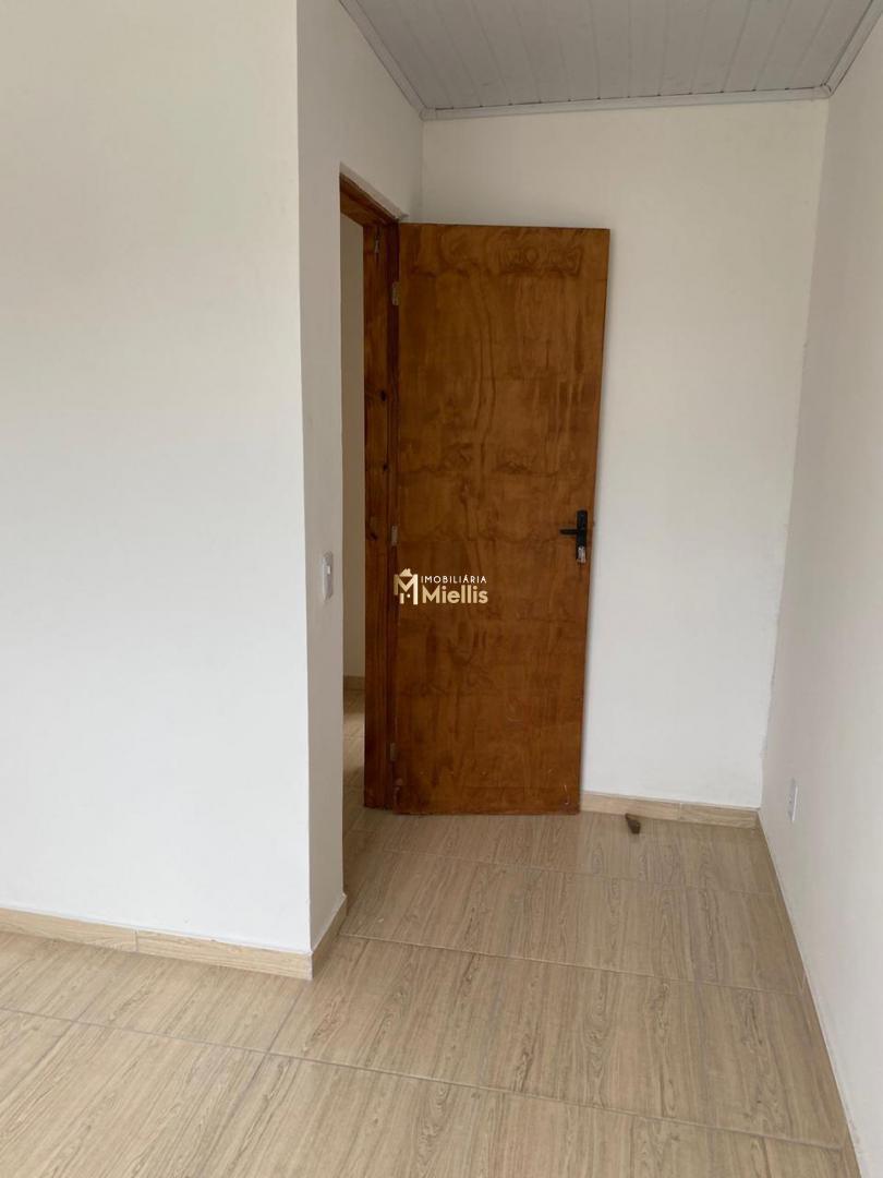 Casa à venda com 2 quartos, 45m² - Foto 25