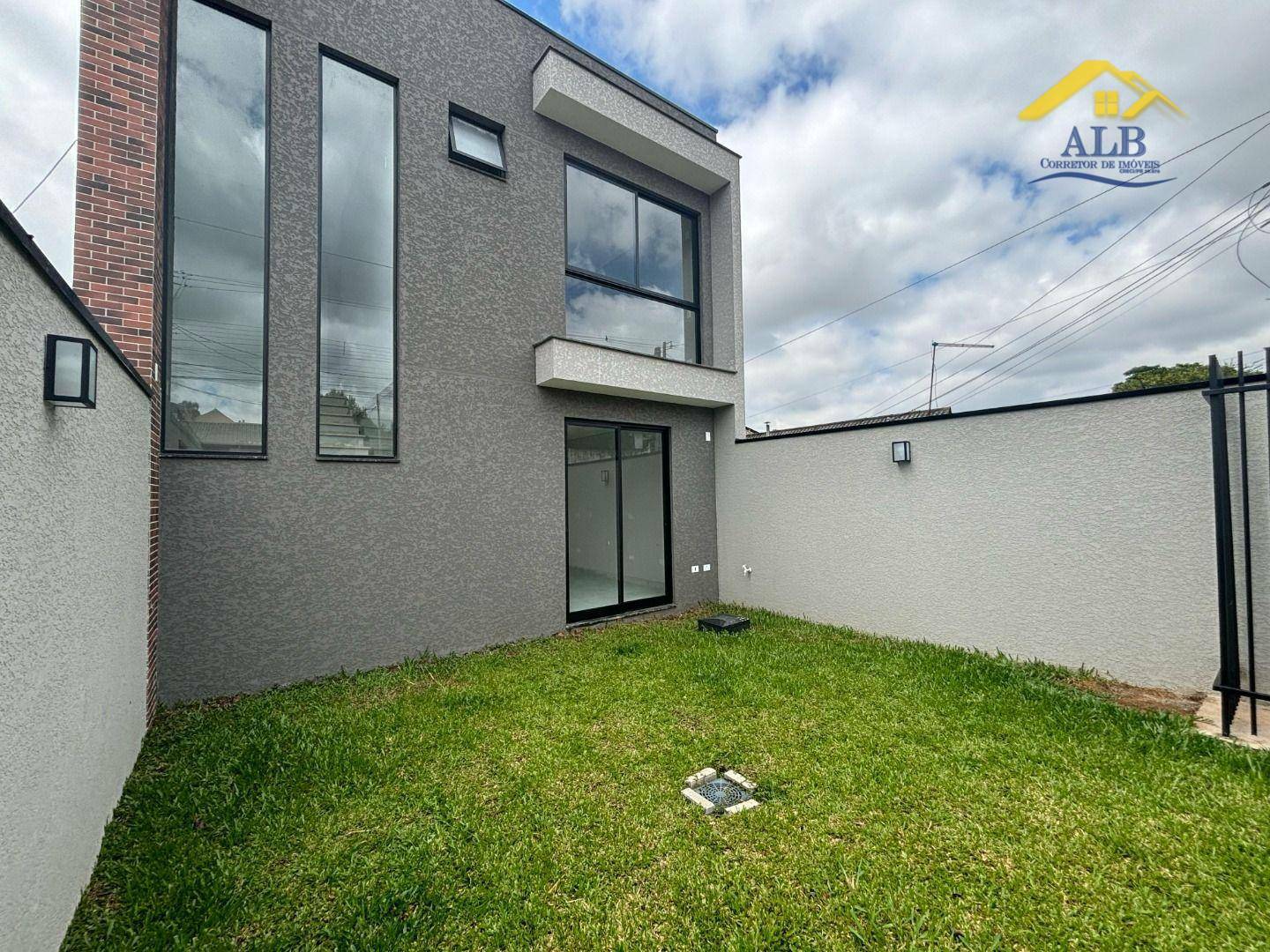 Sobrado à venda com 3 quartos, 105m² - Foto 1