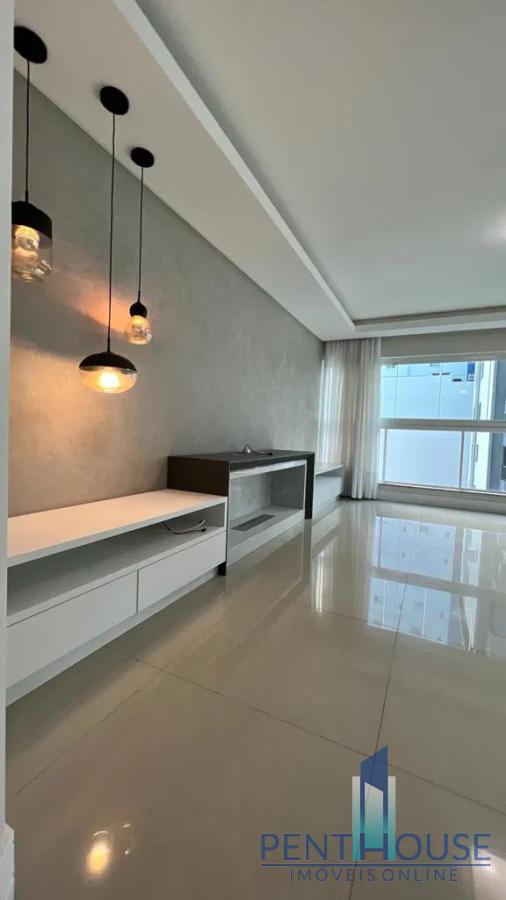 Apartamento à venda com 3 quartos, 122m² - Foto 1