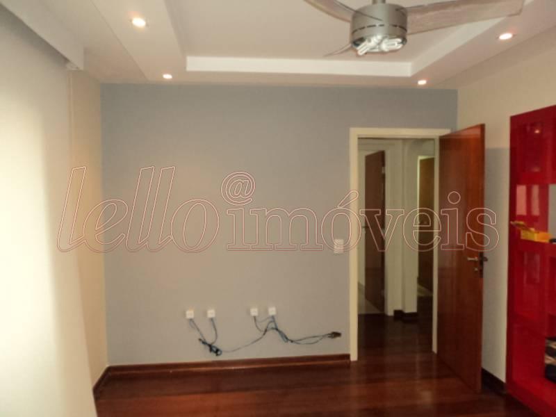 Apartamento para alugar com 4 quartos, 440m² - Foto 5