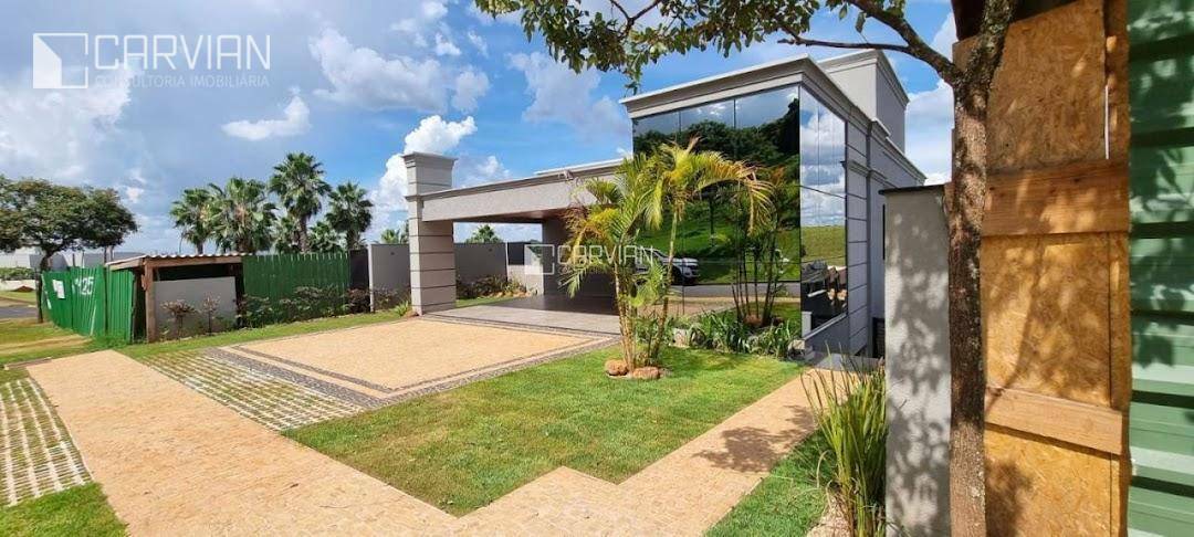 Casa de Condomínio à venda com 4 quartos, 421m² - Foto 1