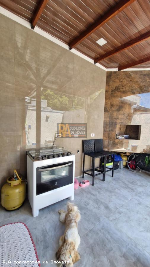Casa à venda com 2 quartos, 1m² - Foto 21
