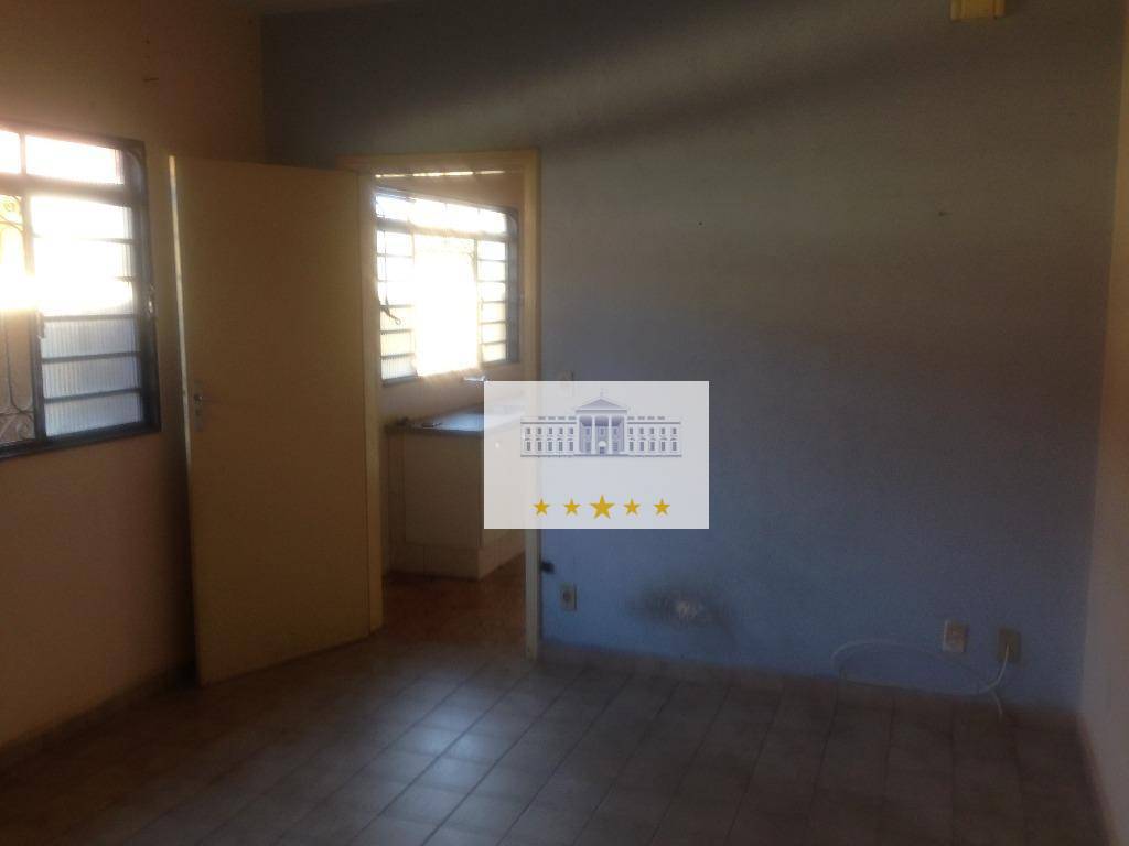 Casa à venda com 3 quartos, 152m² - Foto 3