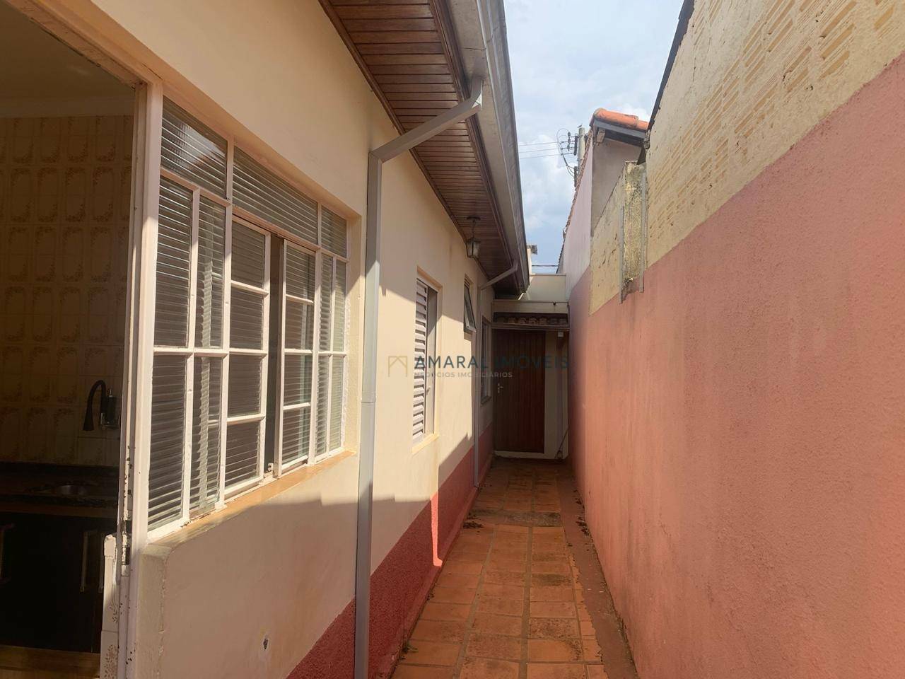 Casa à venda e aluguel com 4 quartos, 200m² - Foto 28