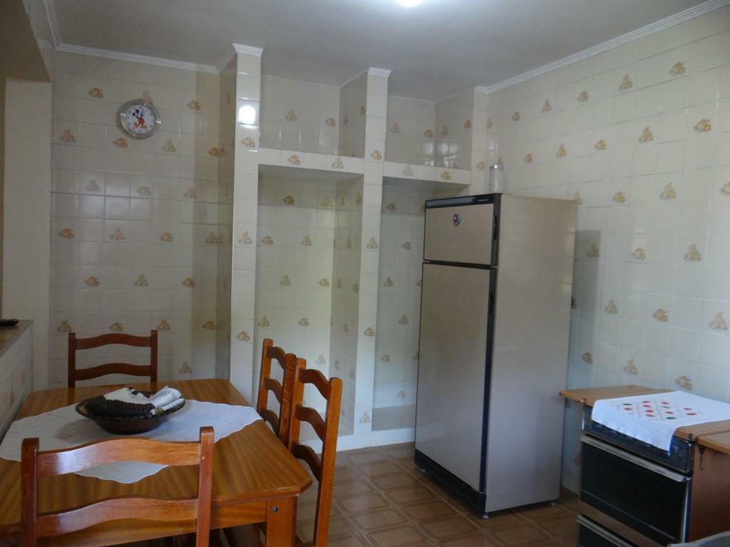 Casa à venda com 2 quartos, 110m² - Foto 2