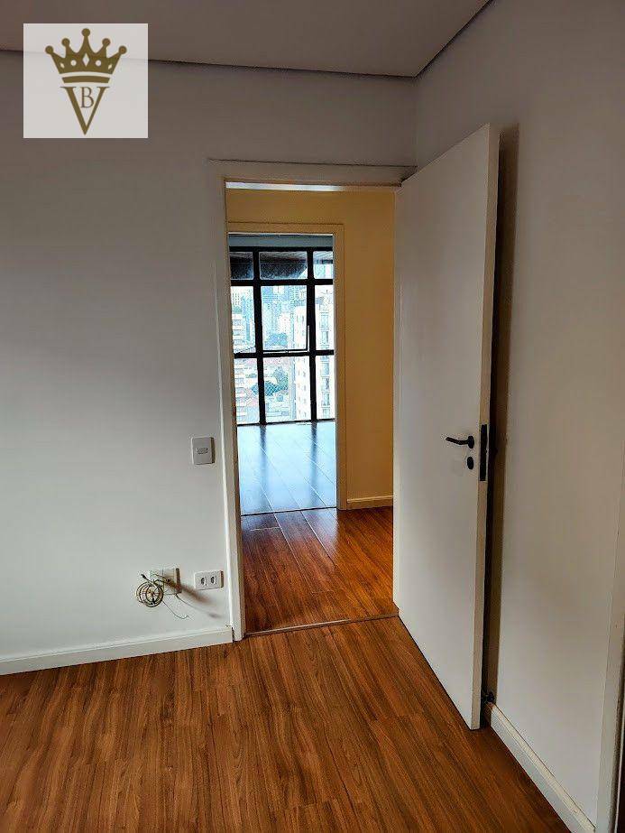 Apartamento para alugar com 3 quartos, 140m² - Foto 32