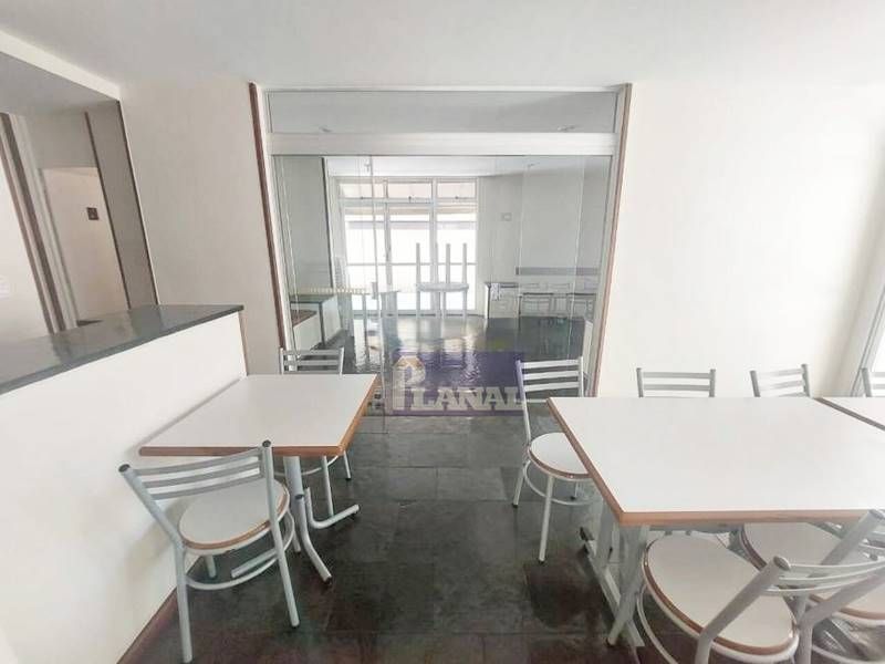 Apartamento à venda com 2 quartos, 68m² - Foto 18