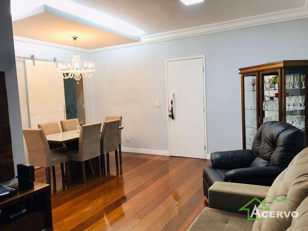 Apartamento à venda com 3 quartos, 257m² - Foto 1