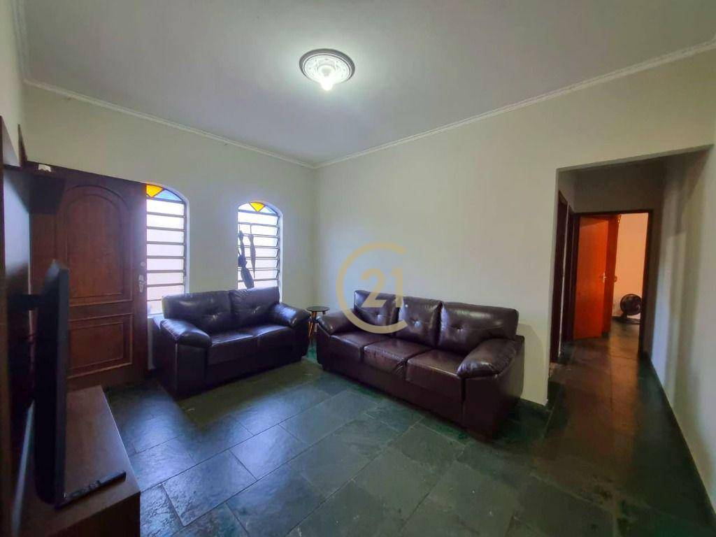 Casa à venda com 2 quartos, 81m² - Foto 4