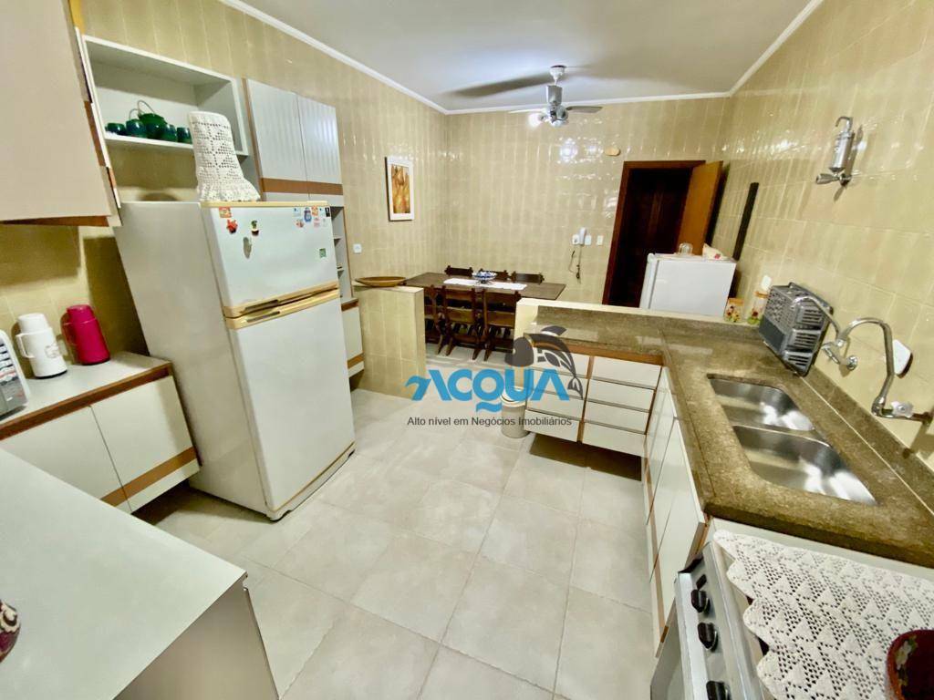 Apartamento à venda com 3 quartos, 160m² - Foto 5