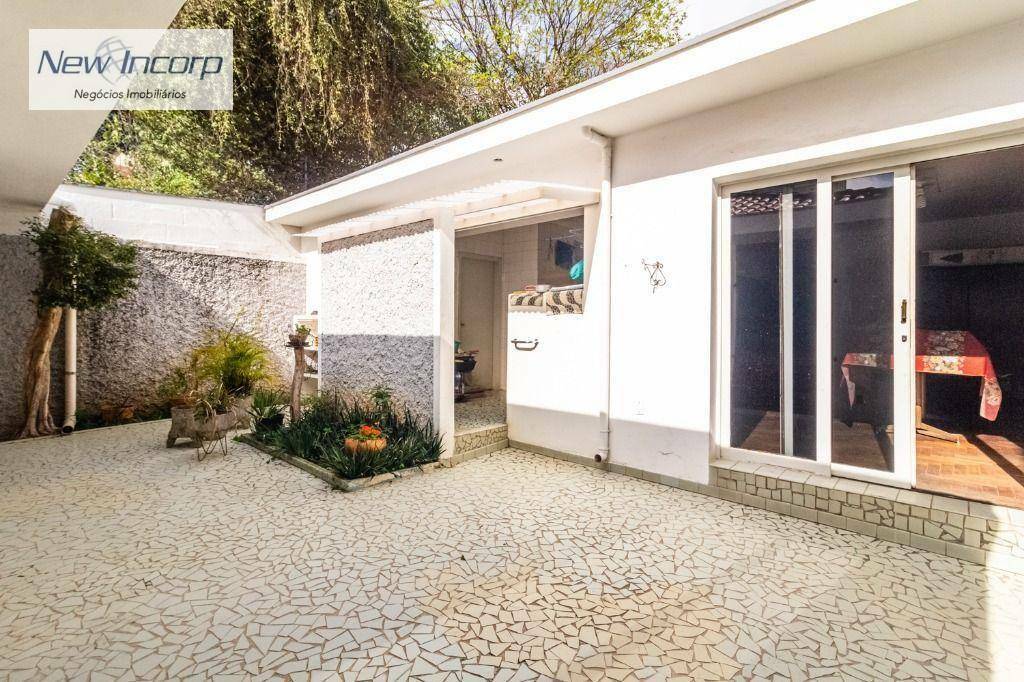 Casa à venda com 3 quartos, 307m² - Foto 23