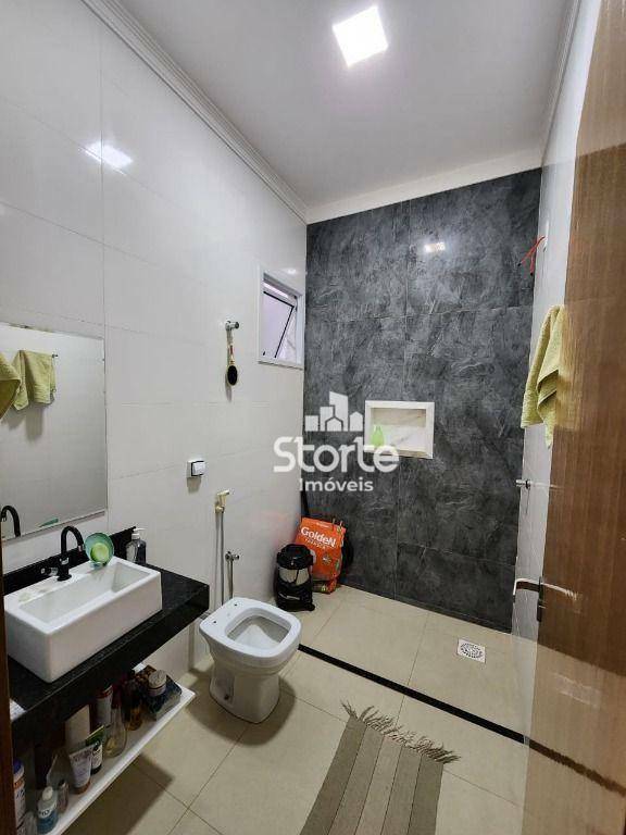 Casa à venda com 2 quartos, 60m² - Foto 14