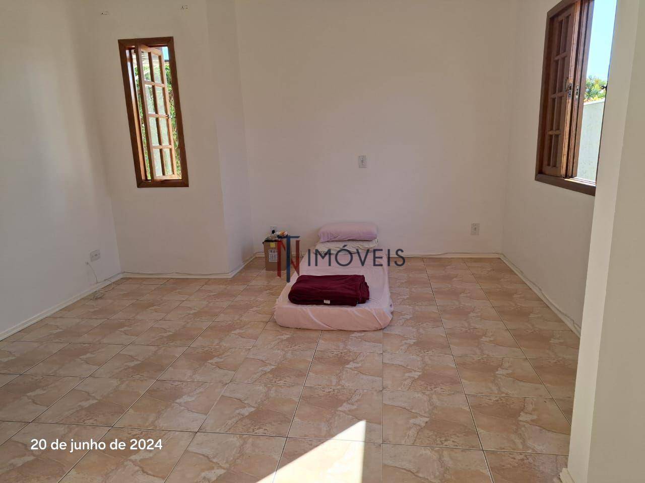 Casa para alugar com 3 quartos, 210m² - Foto 28