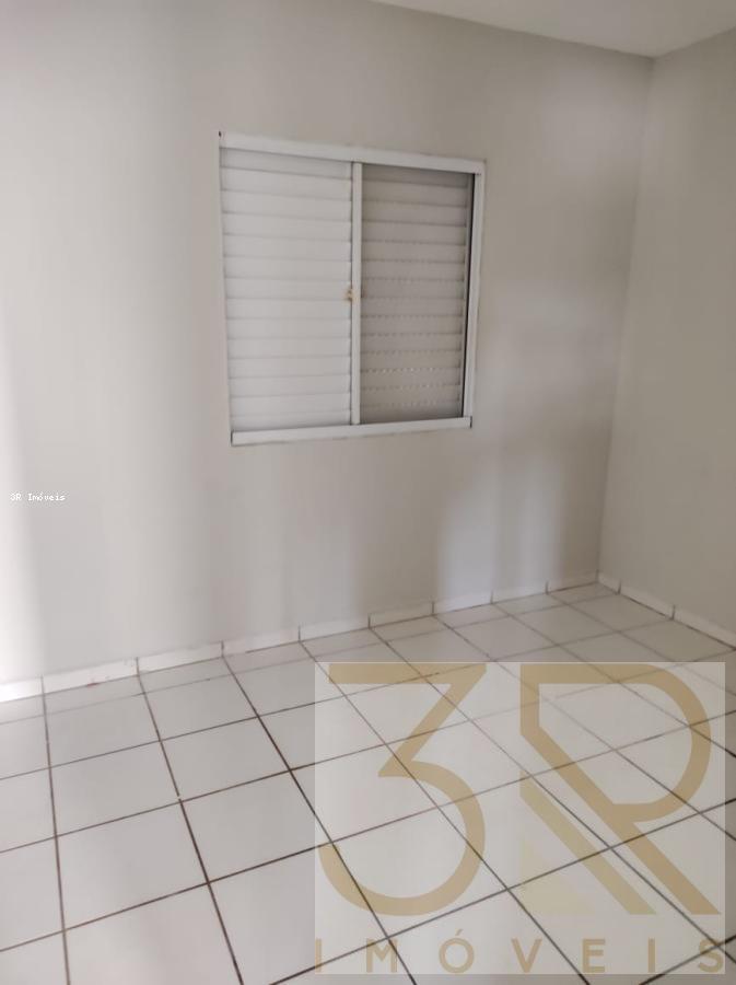 Apartamento à venda com 2 quartos, 49m² - Foto 2