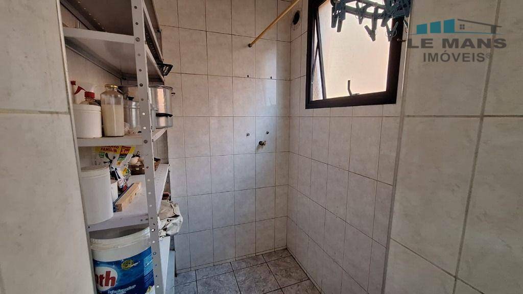 Apartamento à venda com 3 quartos, 115m² - Foto 12