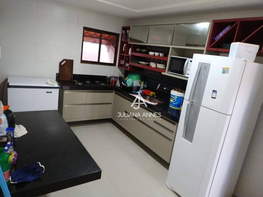 Casa de Condomínio à venda com 5 quartos, 200m² - Foto 6