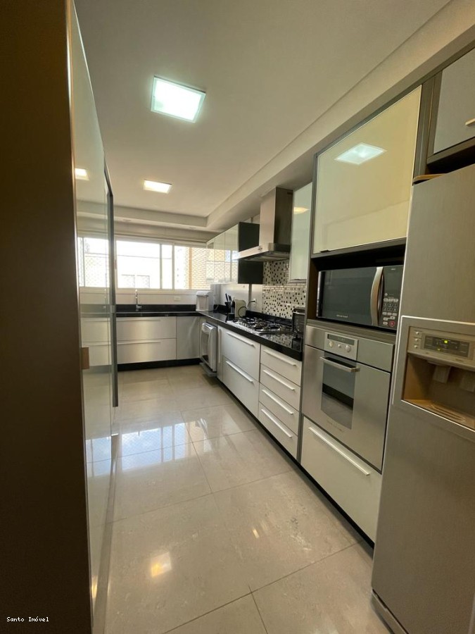 Apartamento à venda com 3 quartos, 262m² - Foto 9