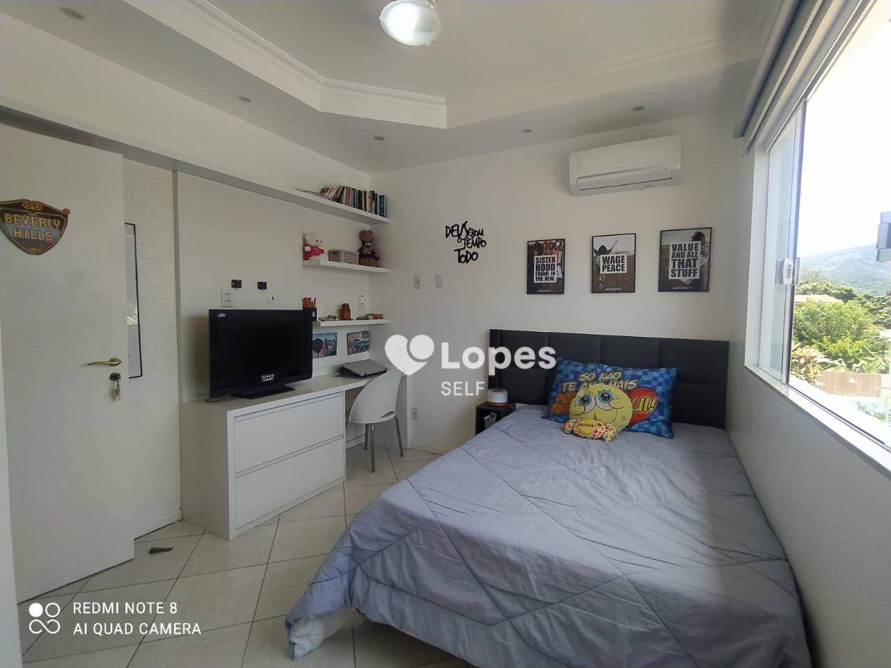 Casa de Condomínio à venda com 4 quartos, 240m² - Foto 19