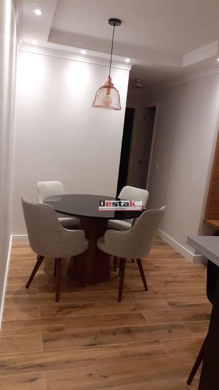 Apartamento à venda com 2 quartos, 58m² - Foto 4