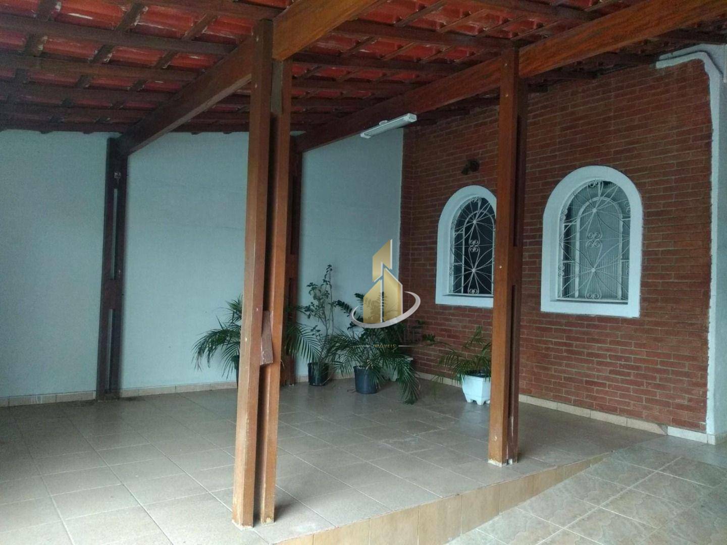 Sobrado à venda com 5 quartos, 140m² - Foto 1