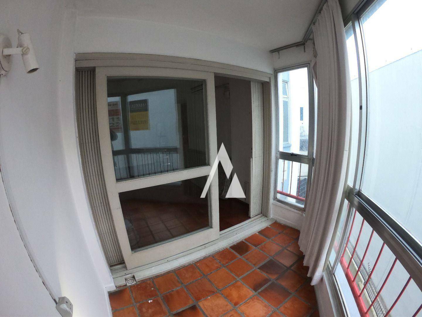 Apartamento à venda com 1 quarto, 45m² - Foto 9