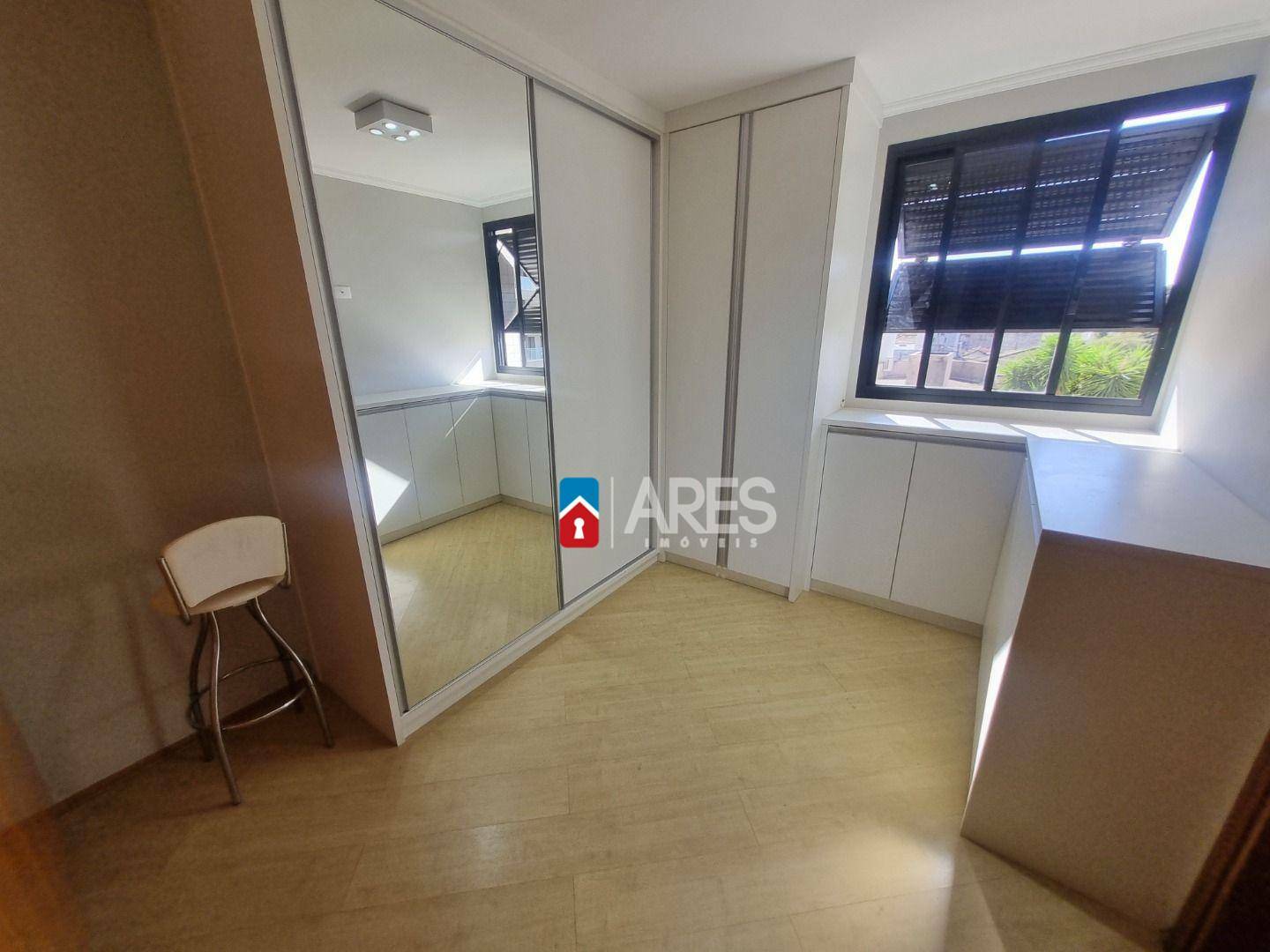 Apartamento para alugar com 4 quartos, 236m² - Foto 26