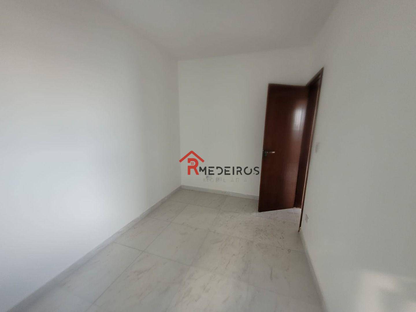 Apartamento à venda com 2 quartos, 60m² - Foto 9