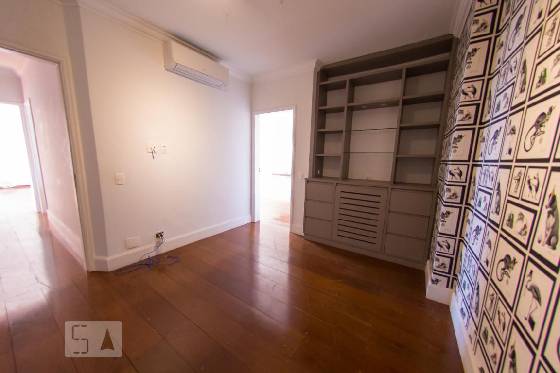 Apartamento à venda com 3 quartos, 198m² - Foto 19