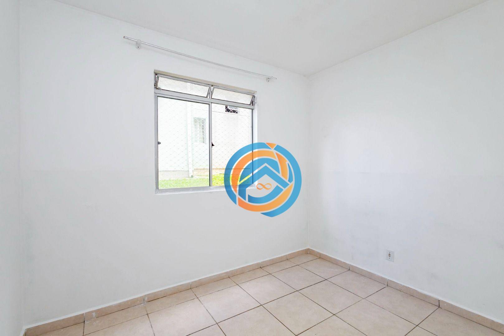 Apartamento à venda com 2 quartos, 44m² - Foto 21