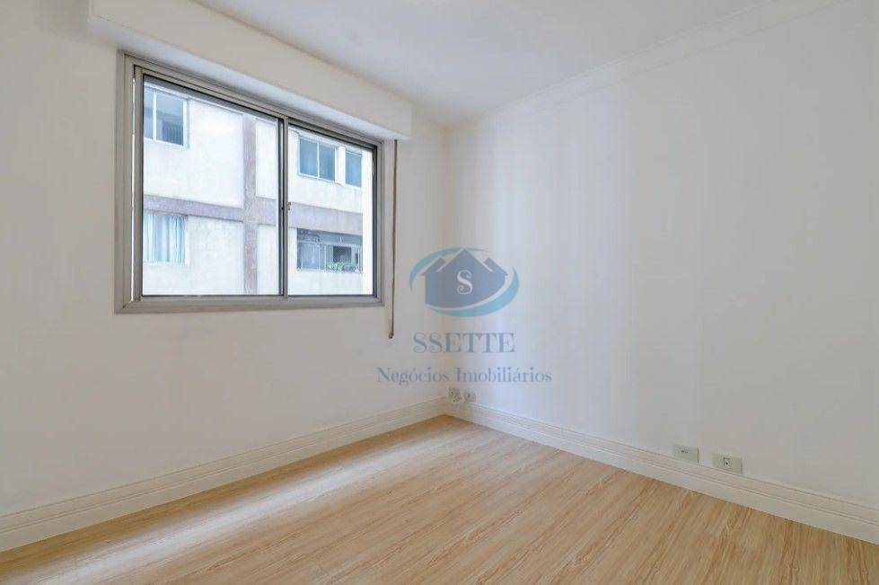 Apartamento à venda com 3 quartos, 135m² - Foto 4