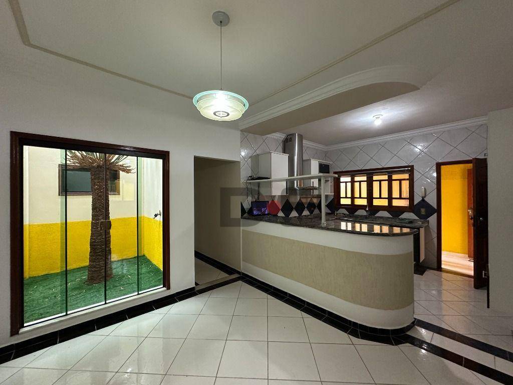 Casa, 3 quartos, 110 m² - Foto 4