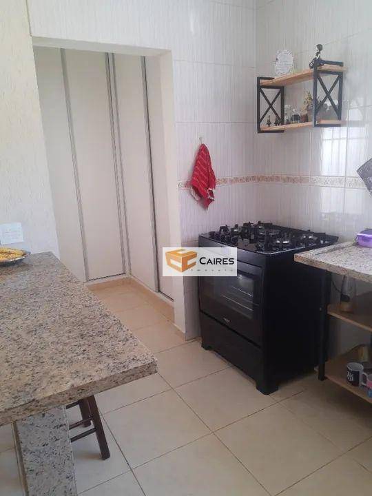 Casa à venda com 3 quartos, 198m² - Foto 13