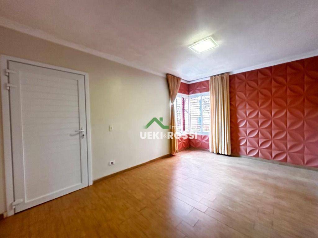 Casa à venda com 4 quartos, 241m² - Foto 14