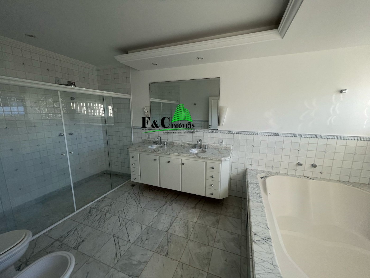 Casa de Condomínio para alugar com 6 quartos, 555m² - Foto 5