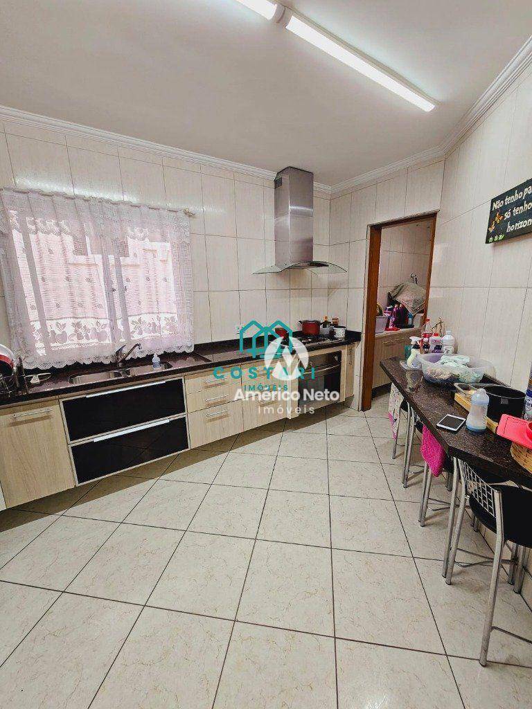 Apartamento à venda com 3 quartos, 125m² - Foto 8