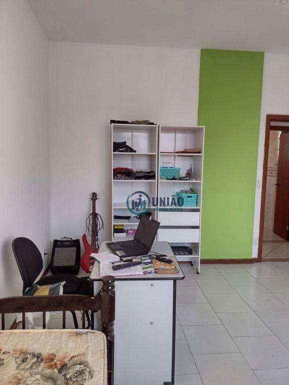 Apartamento à venda com 2 quartos, 70m² - Foto 6