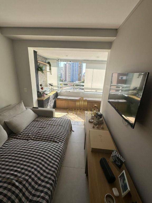 Apartamento à venda com 2 quartos, 62m² - Foto 1