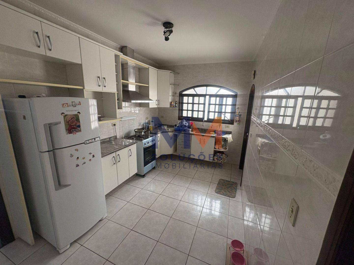 Casa à venda com 3 quartos, 85m² - Foto 6