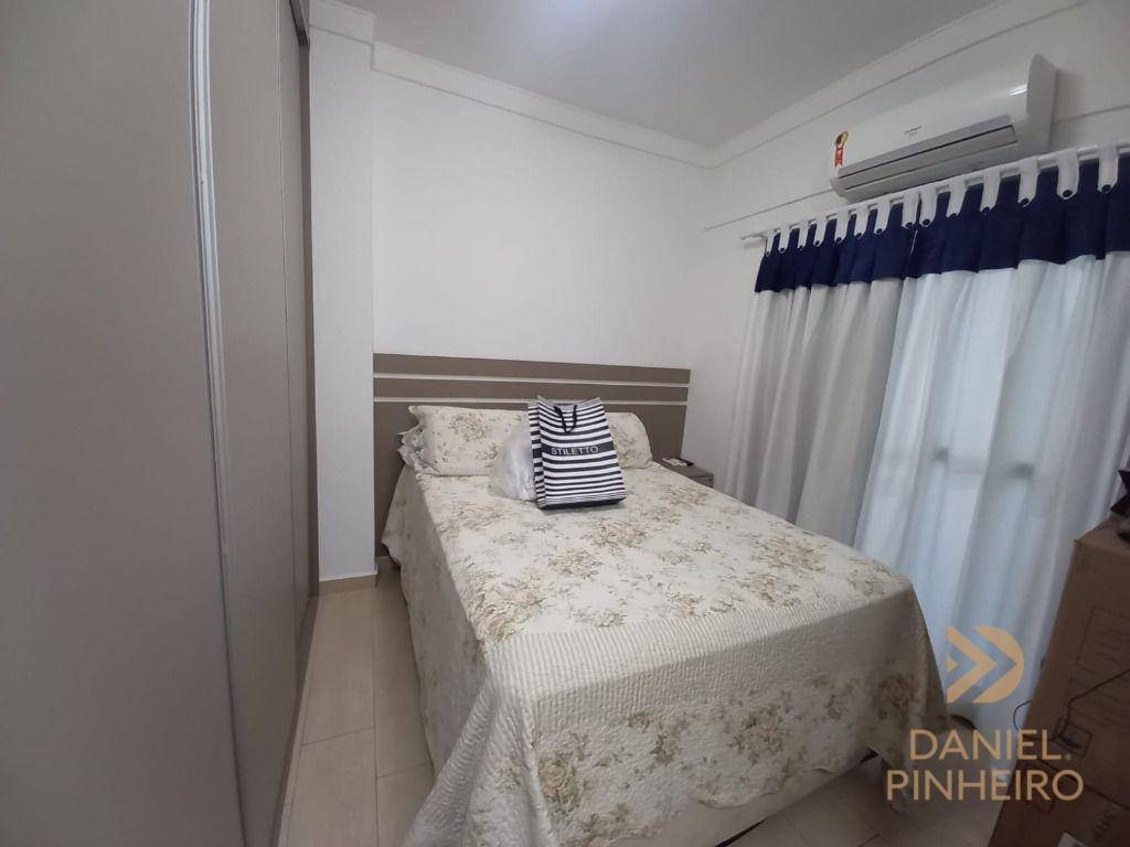 Apartamento à venda com 3 quartos, 130m² - Foto 14