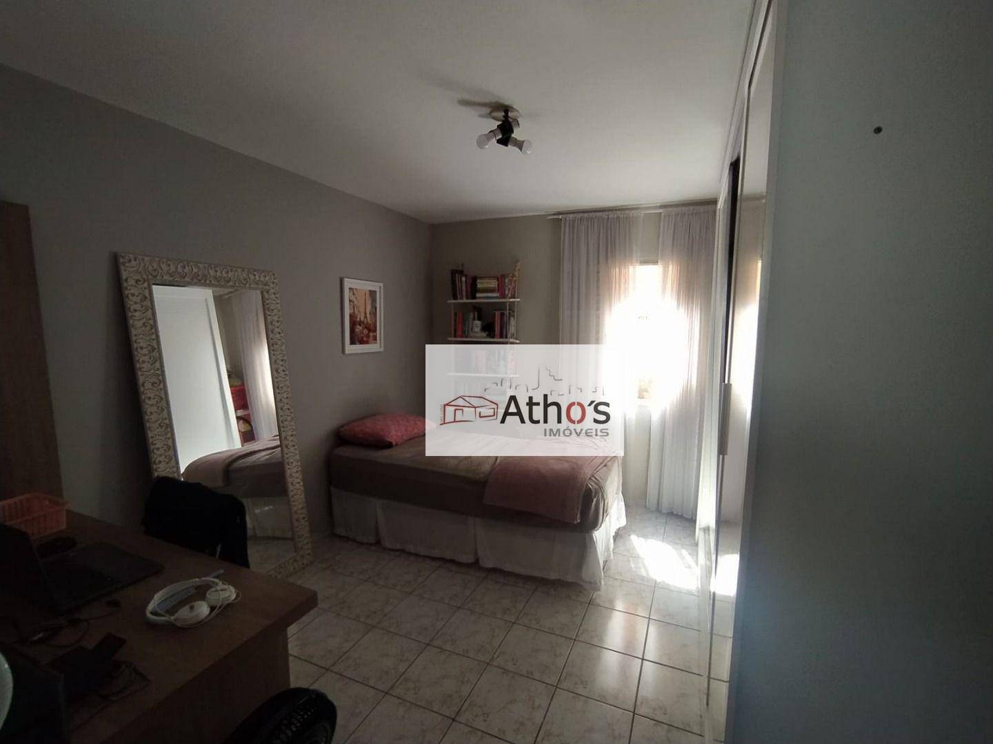 Casa à venda com 3 quartos, 197m² - Foto 6