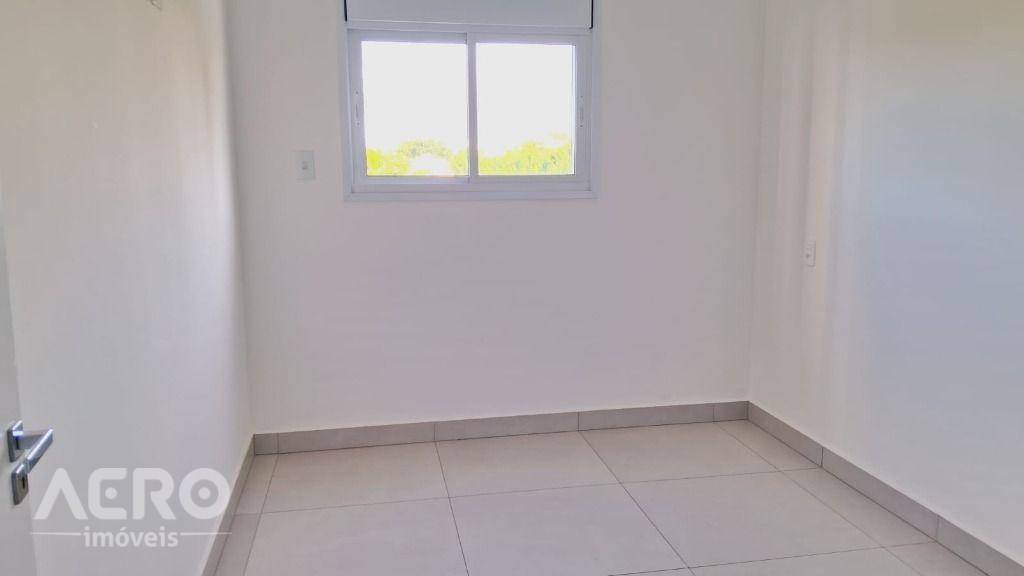 Apartamento à venda com 2 quartos, 64m² - Foto 13