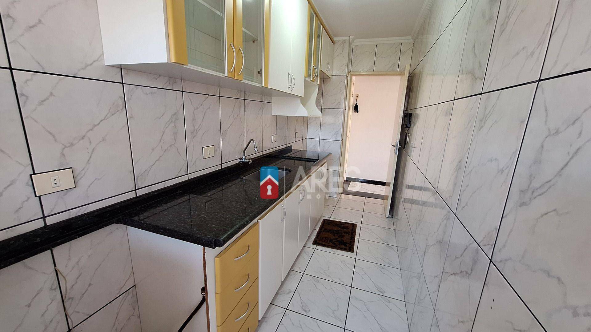 Apartamento para alugar com 3 quartos, 65m² - Foto 4